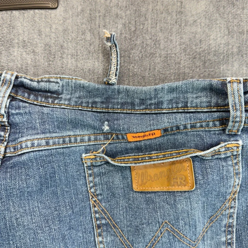 Wrangler FR Jeans Mens 42x34 Blue Cotton Blend Regular Flame Resistant Workwear